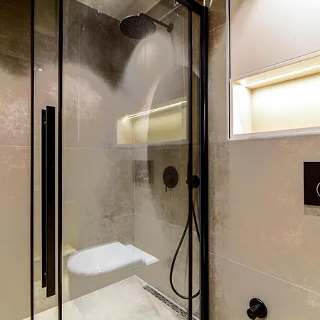 Chic And Convenient Flat In Central Besiktas * איסטמבול