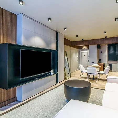 Chic And Convenient Flat In Central Besiktas Istanbul
