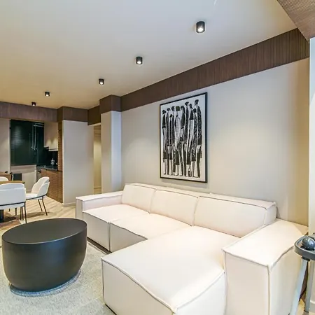 Chic And Convenient Flat In Central Besiktas Daire İstanbul
